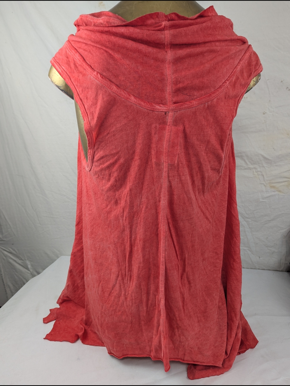 Vocal Women’s Red Bling Sleeveless Tunic with Fleur-de-Lis Wing Design Medium - Picture 3 of 9
